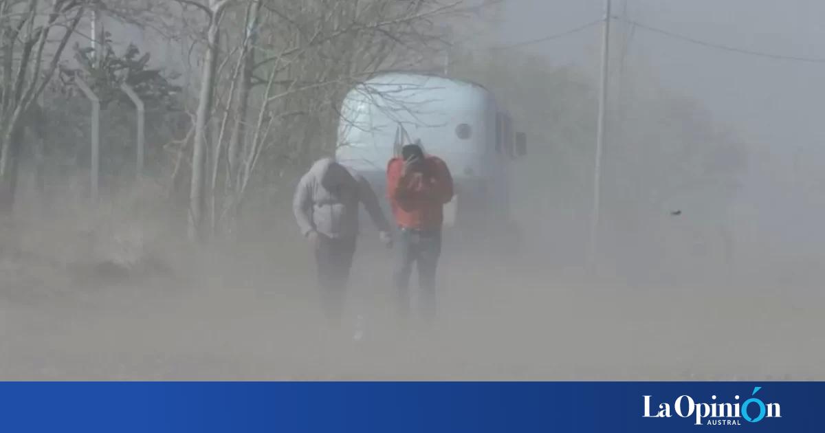 Precaución: hay alerta amarilla y naranja por fuertes vientos en Santa ...