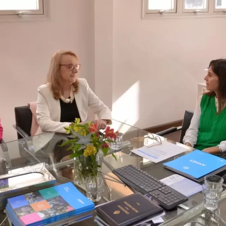 Alicia Kirchner se reunió con Fernanda Raverta para abordar la situación de ANSES en Santa Cruz