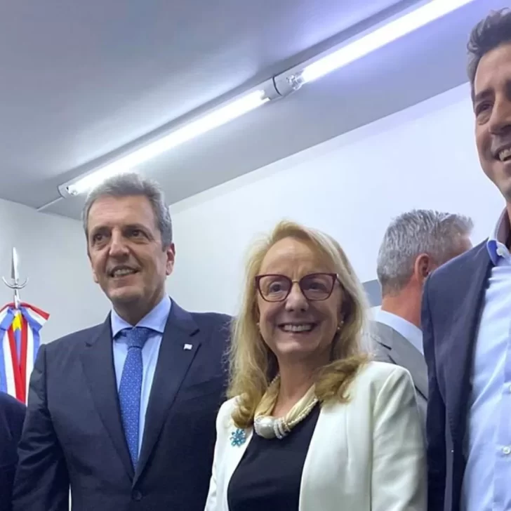 Alicia Kirchner viajó junto a Sergio Massa a Tucumán para participar de la cumbre de los gobernadores