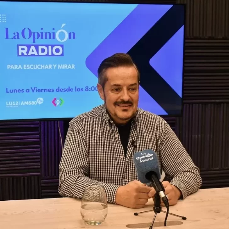 El artista Andrés Caamaño inaugura “INVITRO V” El artista Andrés Caamaño inaugura “INVITRO V”