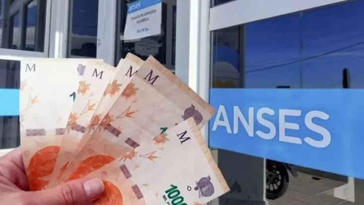 Desempleados pueden cobrar $52.000 en agosto: cuáles son los requisitos