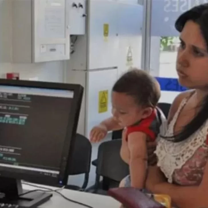 Anses paga un plus de $18.000 a madres en octubre: cómo acceder