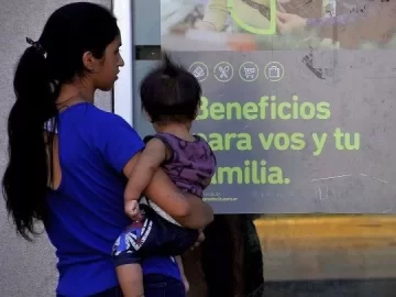 Anses confirmó el aumento de la AUH y la actualización de un plus para abril Anses confirmó el aumento de la AUH y la actualización de un plus para abril