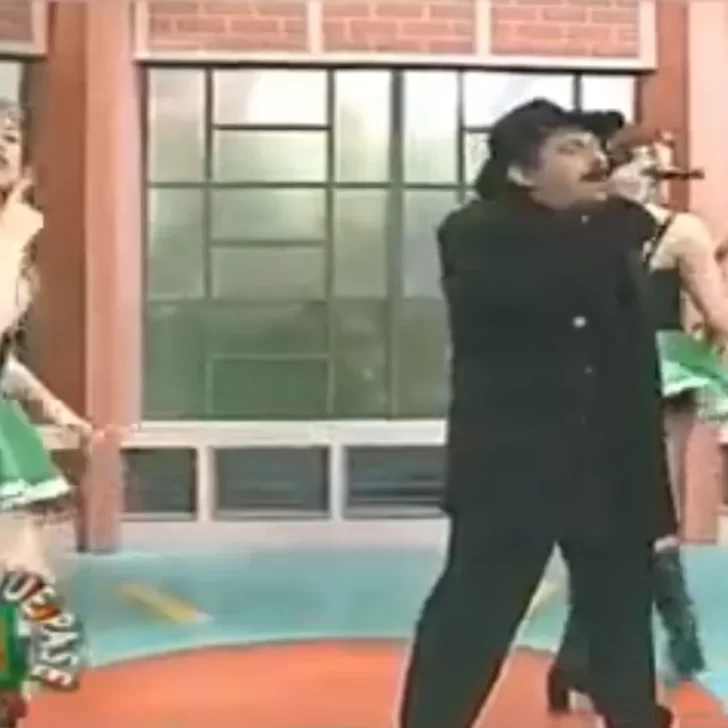 El video de las bailarinas de Antonio Ríos cantando con lengua de señas que se hizo viral El video de las bailarinas de Antonio Ríos cantando con lengua de señas que se hizo viral
