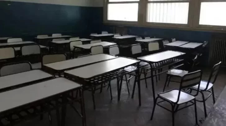 Por el temporal de nieve y lluvia, suspendieron las clases en la zona norte de Santa Cruz