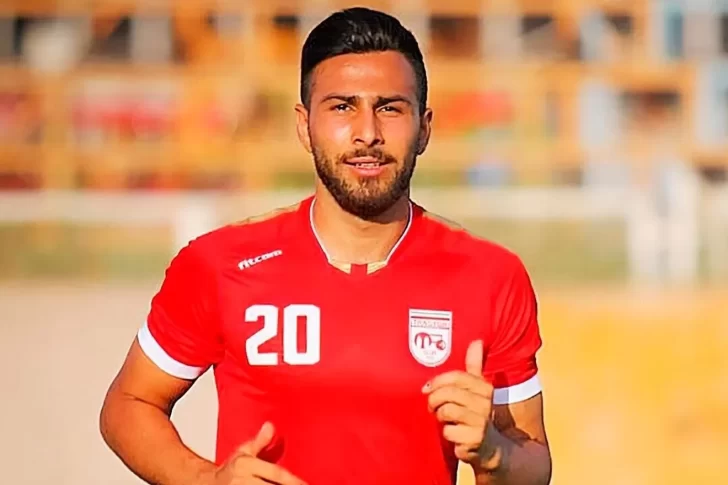 El futbolista iraní Amir Nasr Azadani no será ejecutado, pero le dieron una altísima condena