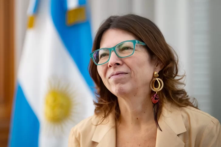 Silvina Batakis: “Va a haber una recomposición muy fuerte en la Argentina”