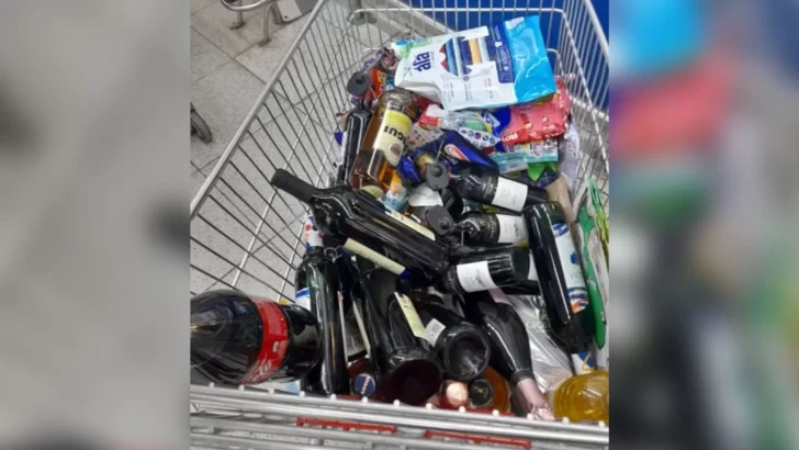 Intentó robar casi $50.000 en bebidas alcohólicas, perfumes y fiambres de un supermercado