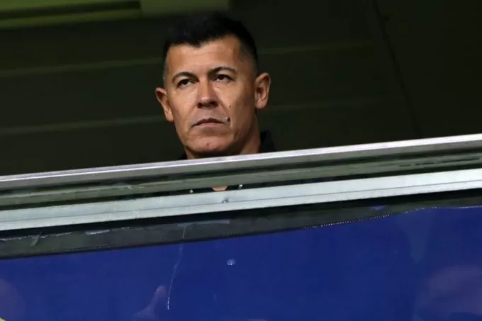 Con Almirón en el palco, Boca cayó ante Colón