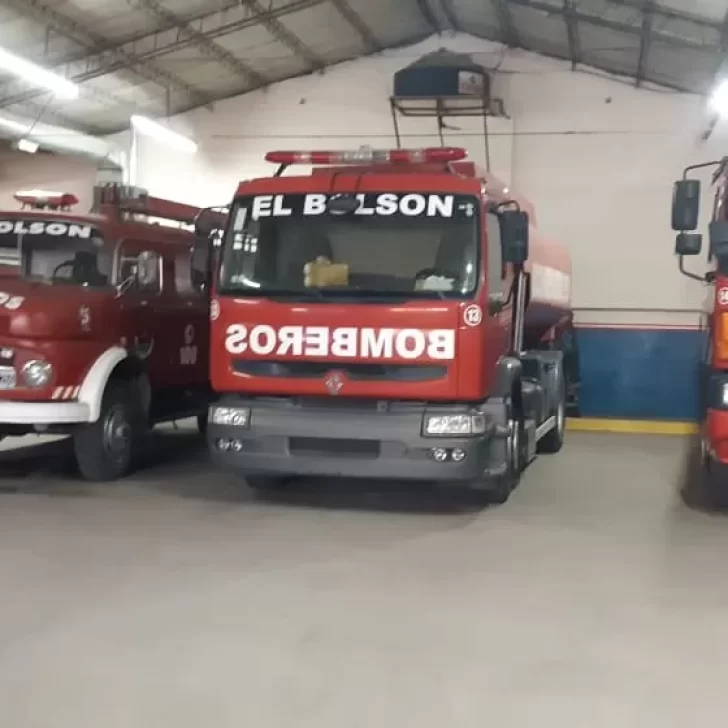 Apuñalaron a bombero voluntario en El Bolsón: debido a las heridas se desvaneció y chocó