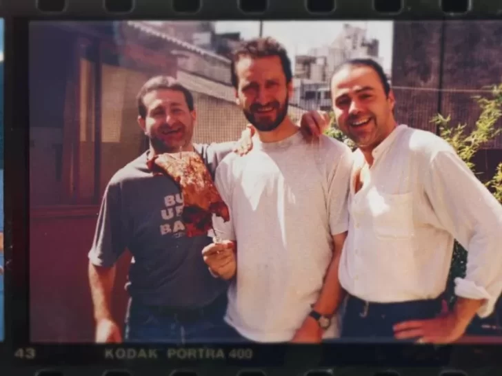 José Luis Cabezas: cuándo se estrena el documental “El Fotógrafo y el Cartero” en Netflix