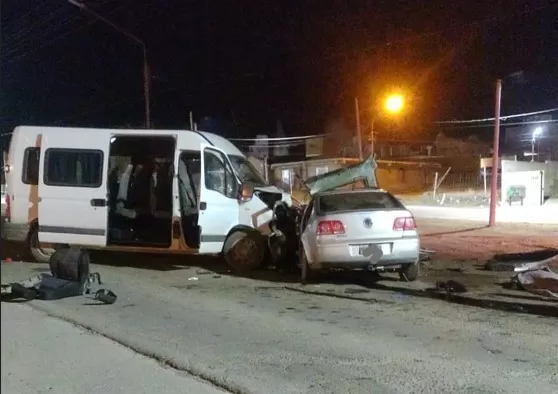 Murió una mujer de 27 años en un choque frontal
