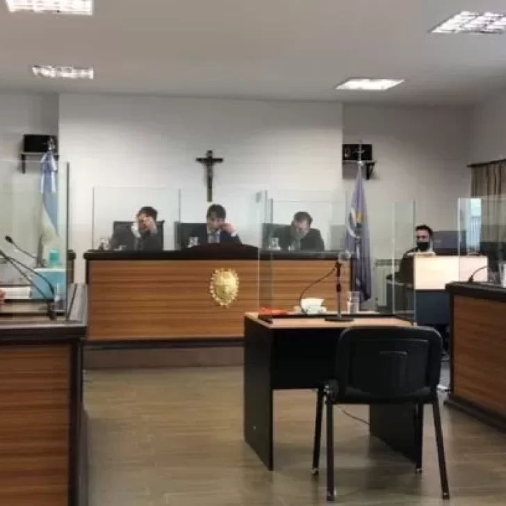 Condenaron a 12 años de cárcel a un expolicía que abusó de su hija menor de edad Condenaron a 12 años de cárcel a un expolicía que abusó de su hija menor de edad