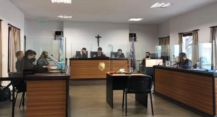 Condenaron a 12 años de cárcel a un expolicía que abusó de su hija menor de edad Condenaron a 12 años de cárcel a un expolicía que abusó de su hija menor de edad