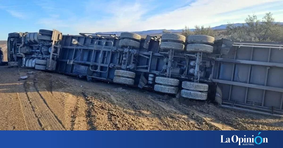 Volcó un camión sobre la Ruta 3 en San Julián: el conductor resultó ...