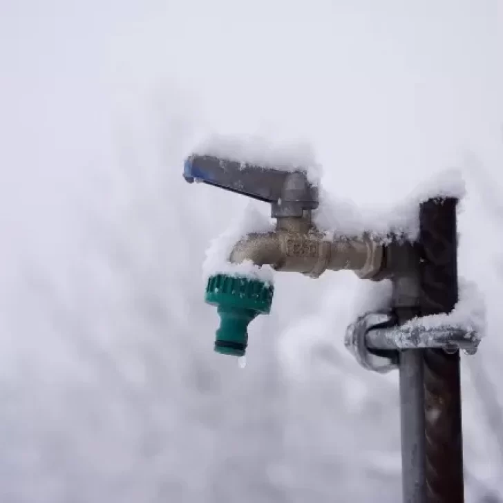 Los consejos de Servicios Públicos para evitar que las cañerías se congelen Los consejos de Servicios Públicos para evitar que las cañerías se congelen