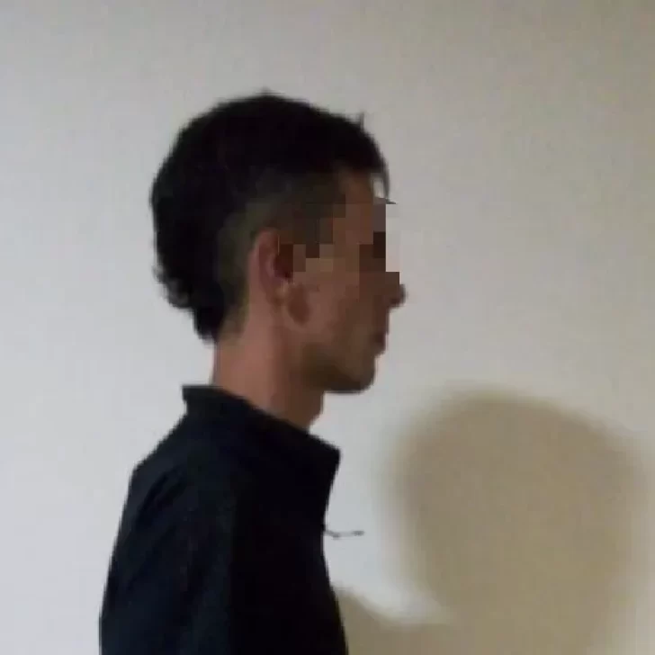 Atraparon a un delicuente que robó en hosteles de El Chaltén: estaba por escapar a El Calafate Atraparon a un delicuente que robó en hosteles de El Chaltén: estaba por escapar a El Calafate