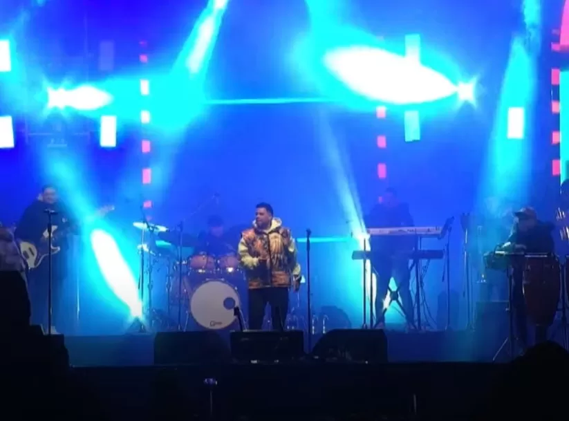 Q´ Lokura cerró la segunda noche de la Fiesta del Frío