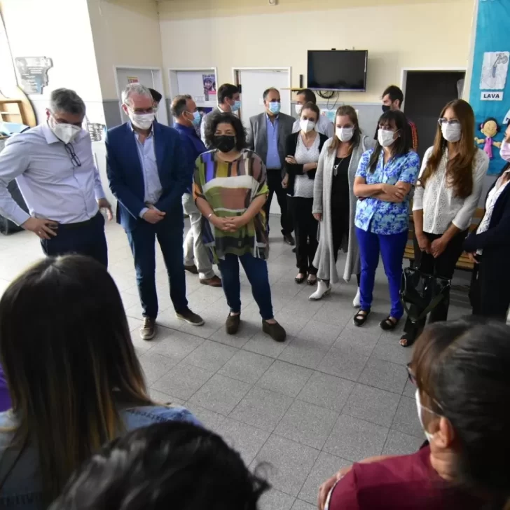 Carla Vizzotti se reúne con pediatras de Chubut para fortalecer la vacunación en niños y niñas