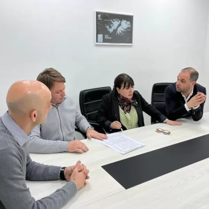 Educación anunció el inicio de obra de la Escuela Profesional Secundaria de Pico Truncado con orientación en energías renovables y las nuevas tecnologías