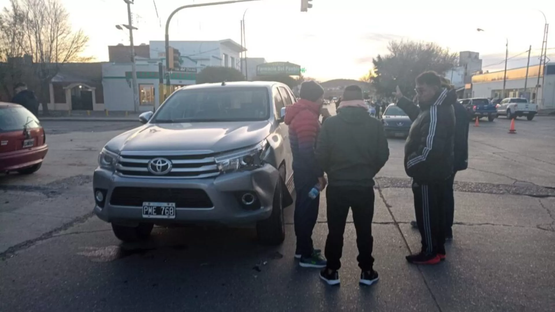 Dos hombres resultaron heridos y debieron ser hospitalizados a raíz de un fuerte choque