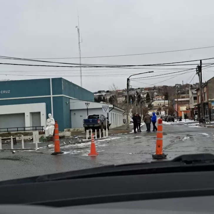 Chocó contra una sede judicial en Río Turbio y le secuestraron la camioneta