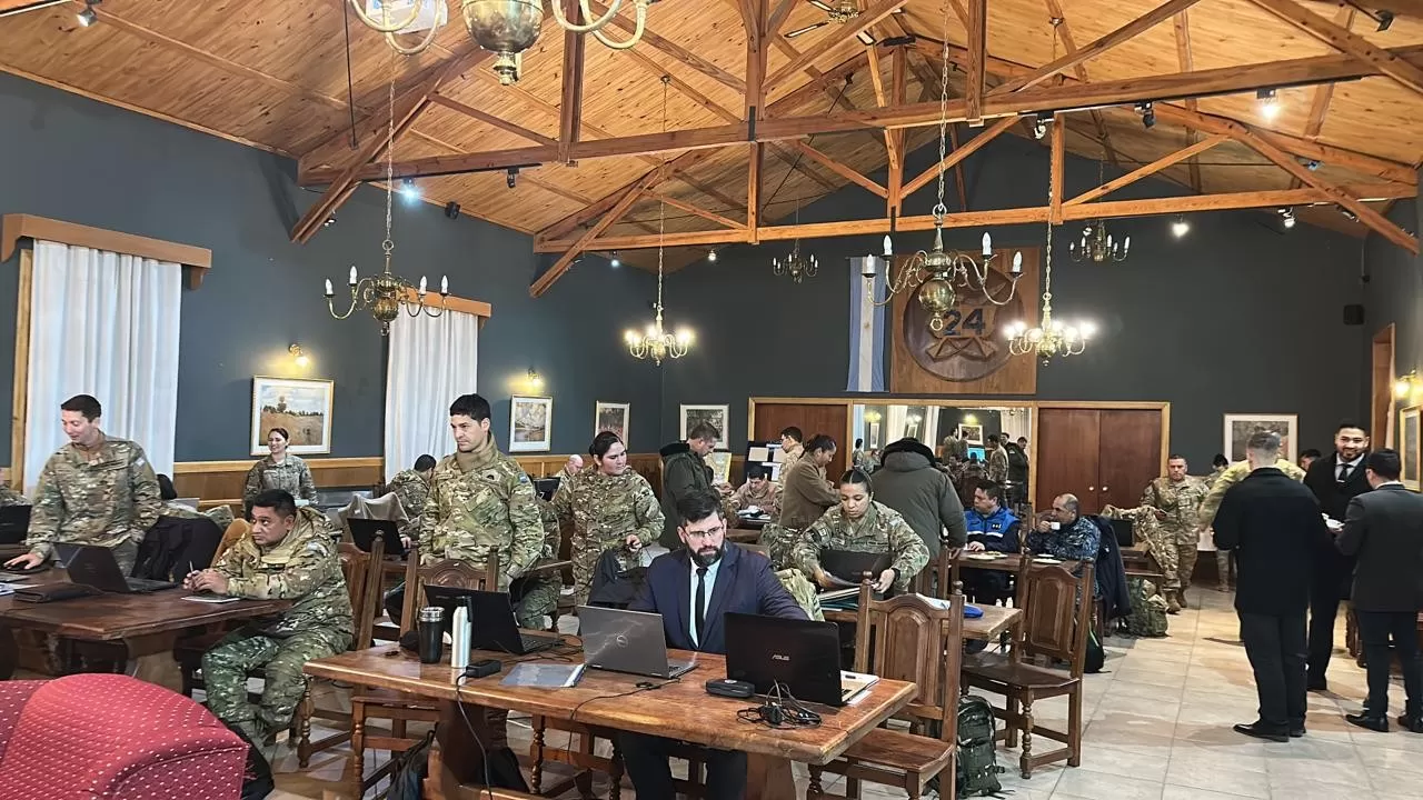 Se completa el operativo de distribución de urnas: “Quedan custodiadas hasta que abra la votación”
