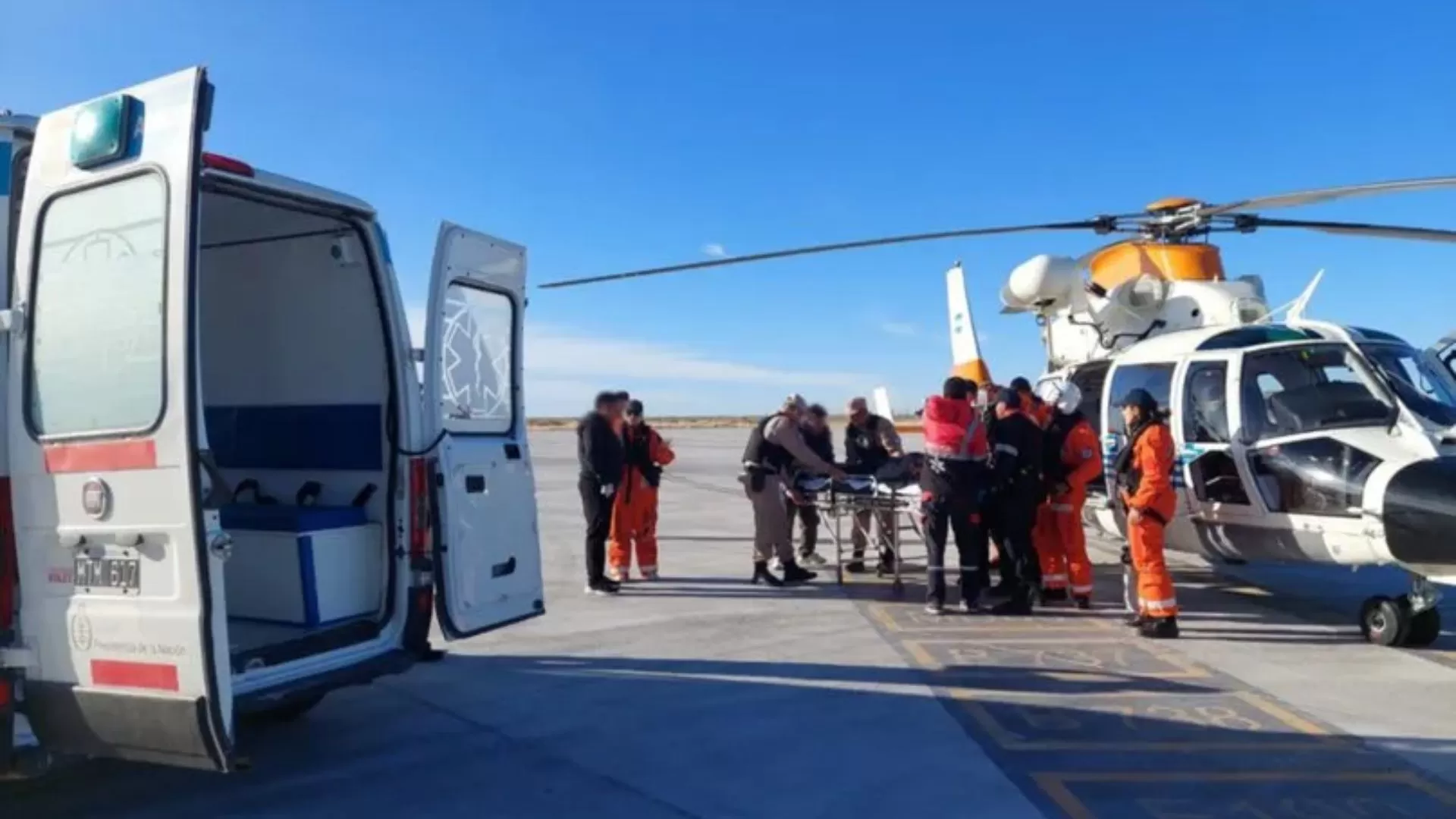 Prefectura aeroevacuó a un tripulante pesquero que se encontraba a más de 230km. de la costa