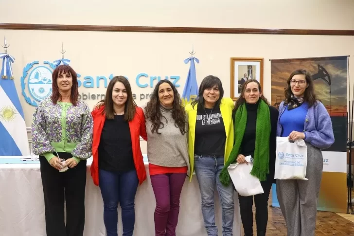 Hay 24 mil personas que desconocen su origen biológico: CONADI presentó en Santa Cruz la campaña “Mamás que buscan”