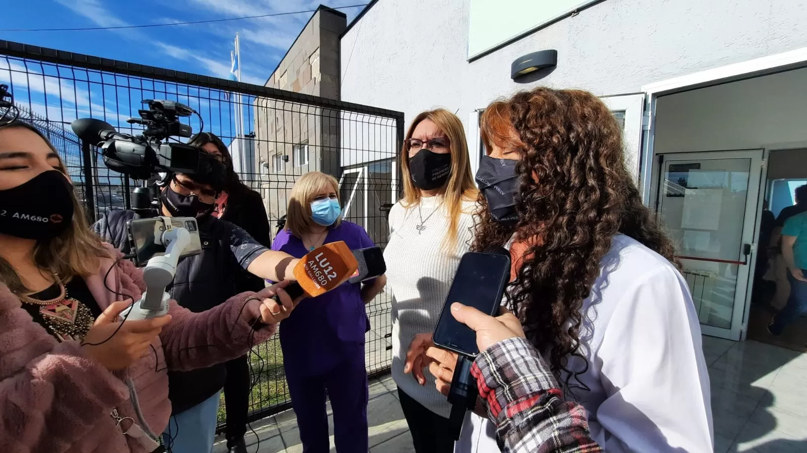 Inauguraron el Consultorio Inclusivo para la atención sanitaria de personas travestis, transexuales y transgénero Inauguraron el Consultorio Inclusivo para la atención sanitaria de personas travestis, transexuales y transgénero