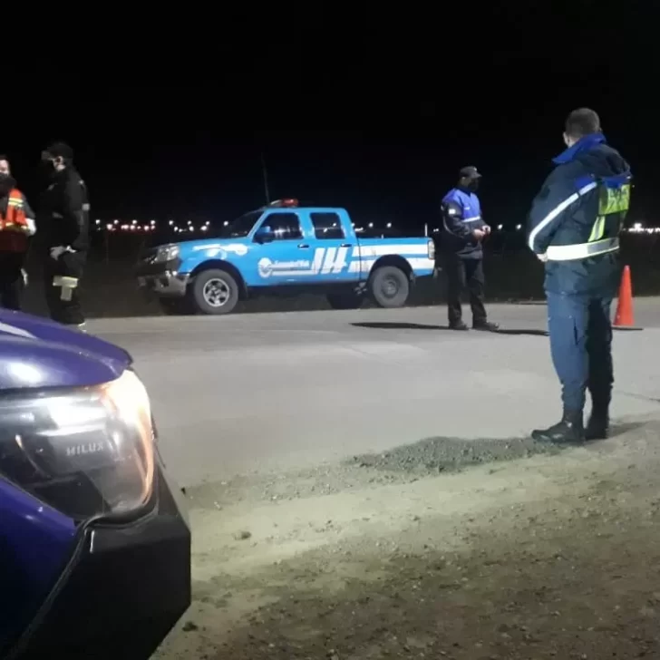 Un hombre fue detenido tras intentar agredir a personal de Tránsito durante un control vehicular en Caleta Olivia Un hombre fue detenido tras intentar agredir a personal de Tránsito durante un control vehicular en Caleta Olivia
