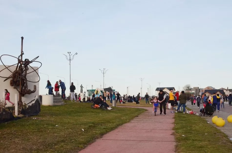 Santa Cruz registró 193 contagios de entre 780 testeos Santa Cruz registró 193 contagios de entre 780 testeos