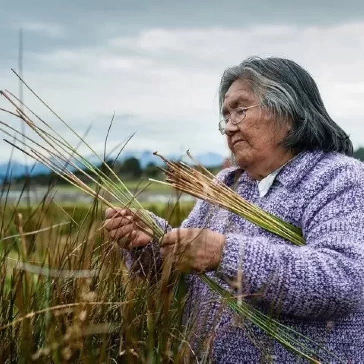 Despidieron los restos de Cristina Calderón, la última hablante nativa del pueblo Yagán