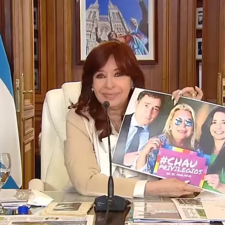 Causa “Vialidad”: las principales definiciones de la defensa de Cristina Kirchner en el primer día de alegatos Causa “Vialidad”: las principales definiciones de la defensa de Cristina Kirchner en el primer día de alegatos