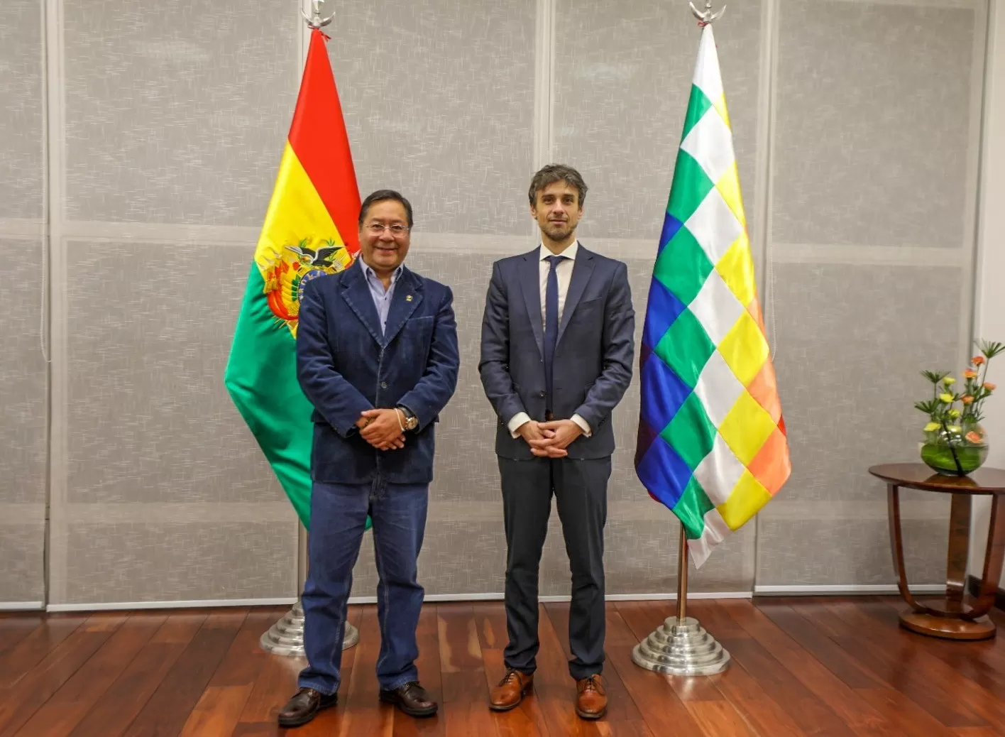 Luis Arce se reunió con Guido Croxatto para apoyar al expresidente de Perú, Pedro Castillo