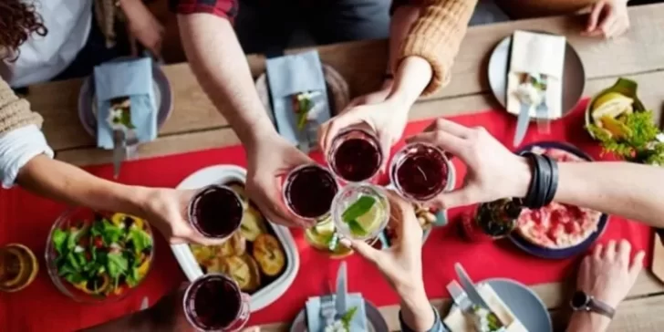 Día del Amigo: por qué se celebra el 20 de julio en Argentina y cuál es su origen