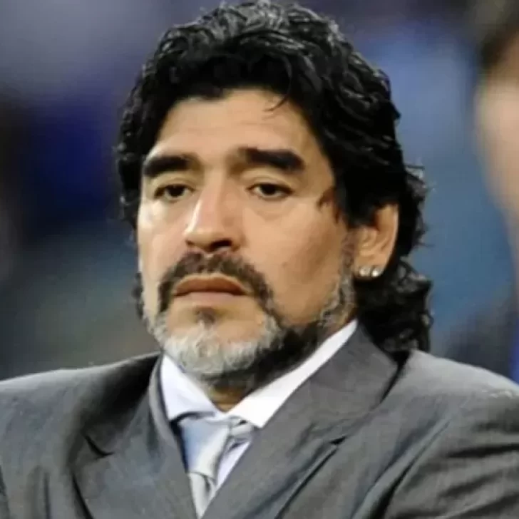 Hackearon la cuenta de Diego Maradona en Facebook: “¿Saben que fingí mi muerte?”