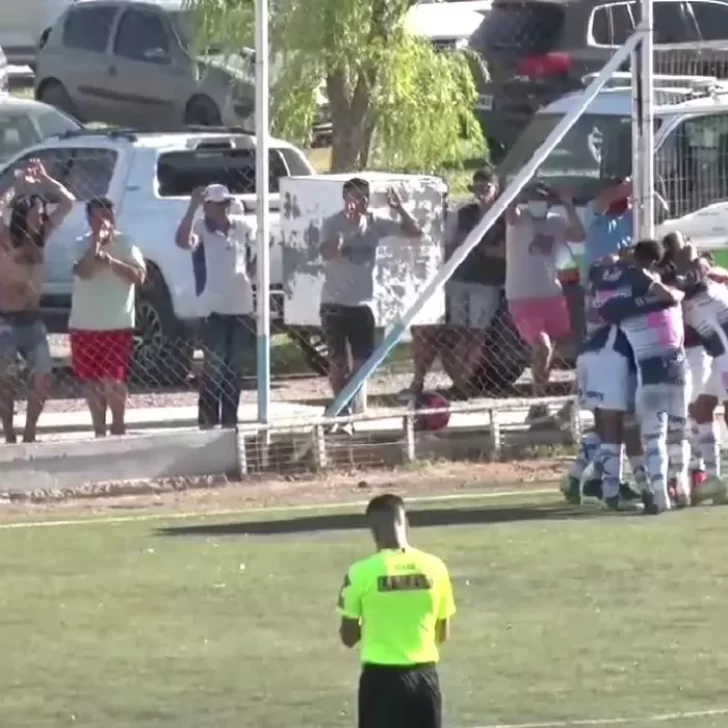 ¡Alegría en Comodoro! Jorge Newbery venció por 3 a 2 a La Amistad y sueña con el ascenso al Federal A ¡Alegría en Comodoro! Jorge Newbery venció por 3 a 2 a La Amistad y sueña con el ascenso al Federal A