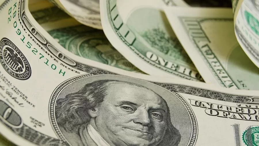 Tras las PASO, el Banco Central fijó el dólar a $350 hasta octubre