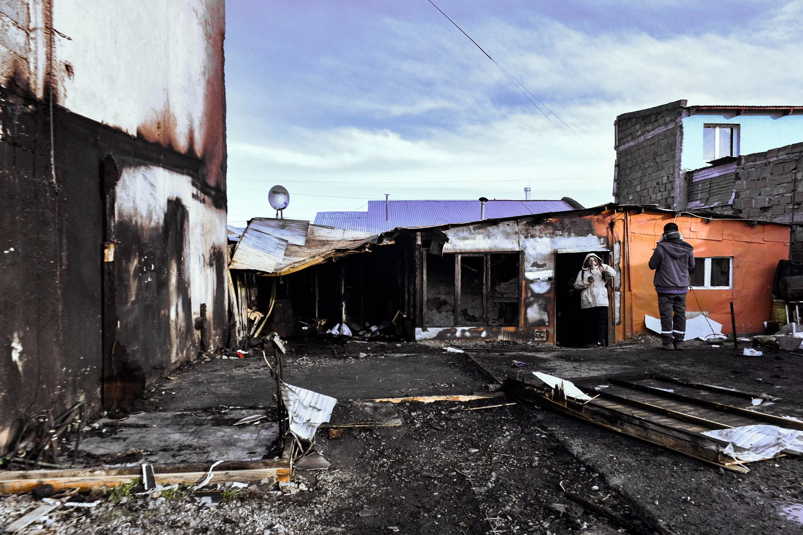 “No es la primera vez que nos vamos a poner de pie”: Perdieron todo en un incendio y piden colaboración a la comunidad