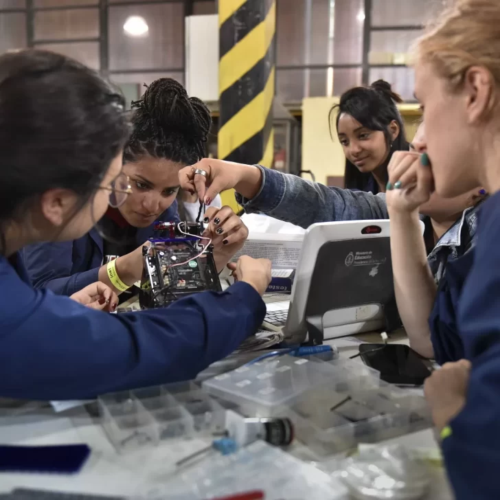 Educación Técnica: AMET alertó que el anteproyecto de “Ley de Libertad Educativa” desmantela la modalidad Educación Técnica: AMET alertó que el anteproyecto de “Ley de Libertad Educativa” desmantela la modalidad