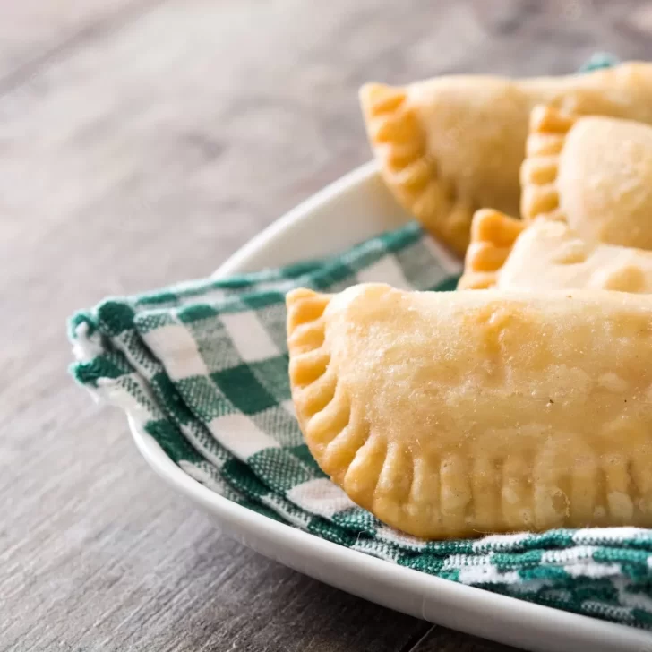 Receta con pescado para celebrar Pascuas: empanadas de merluza