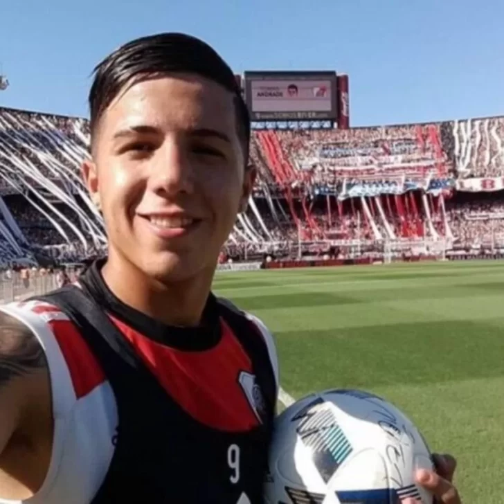 La postal de un Enzo Fernández alcanzapelotas 7 años atrás, que vuelve locos a los hinchas de River