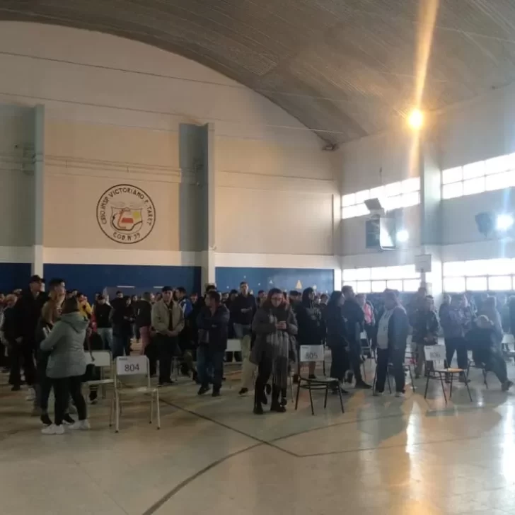 Elecciones en Santa Cruz: votó menos del 50% del padrón a dos horas del cierre de los comicios