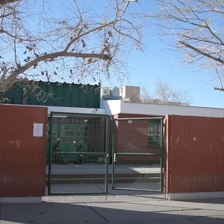 Bullying hasta el borde de la muerte: compañeros drogaron a un estudiante en la escuela y se salvó de milagro Bullying hasta el borde de la muerte: compañeros drogaron a un estudiante en la escuela y se salvó de milagro