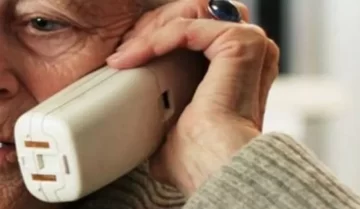 Cayó en el cuento del tío y entregó 20 mil dólares para salvar a su hijo: “Me van a cortar los dedos” Cayó en el cuento del tío y entregó 20 mil dólares para salvar a su hijo: “Me van a cortar los dedos”