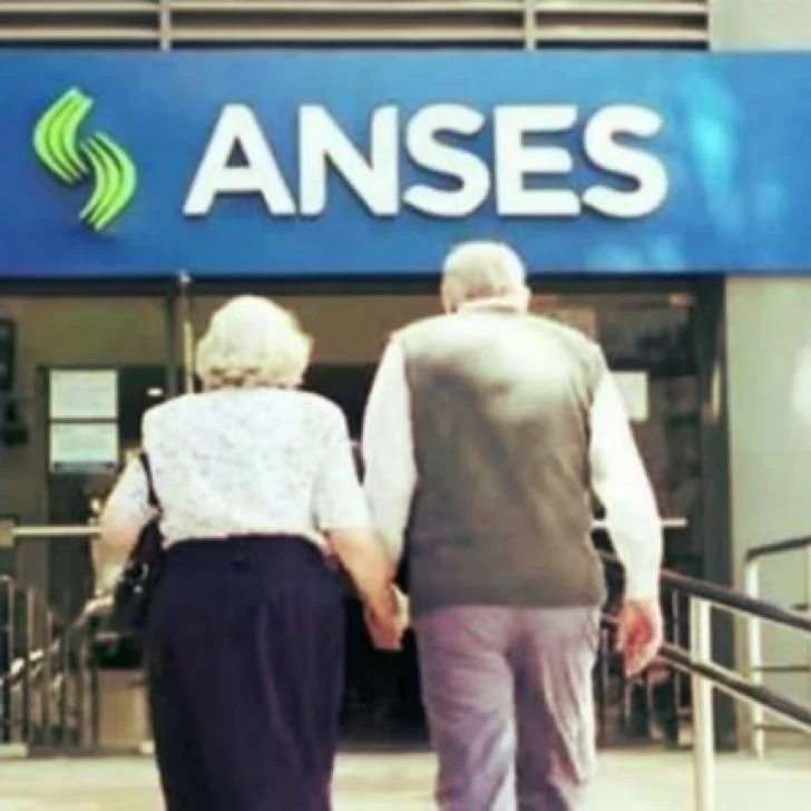 Cuando se cobrará el nuevo bono para jubilados de ANSES que anunció Massa