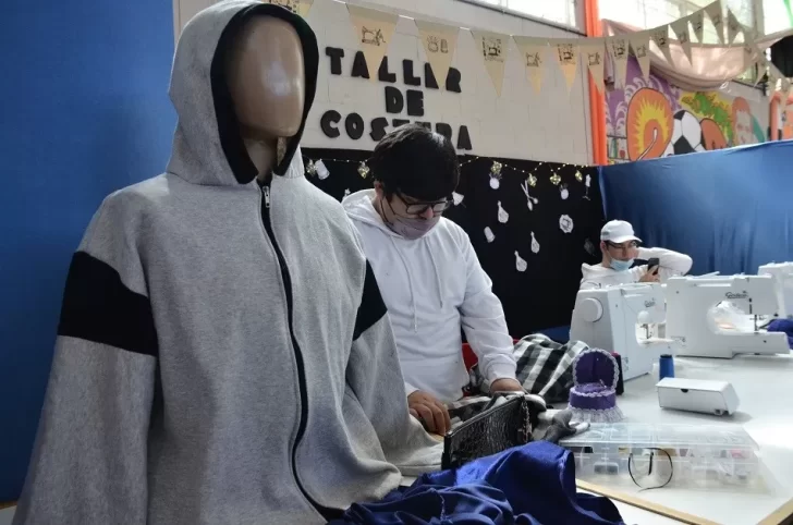 La Escuela Laboral Domingo Savio abrió sus puertas para que los vecinos conozcan sus talleres