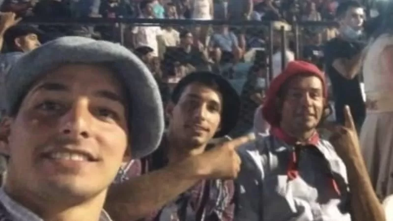 Matías Sifuentes, el jinete de Santa Cruz sigue líder en Bastos con Encimera y es ovacionado en Jesús María Matías Sifuentes, el jinete de Santa Cruz sigue líder en Bastos con Encimera y es ovacionado en Jesús María