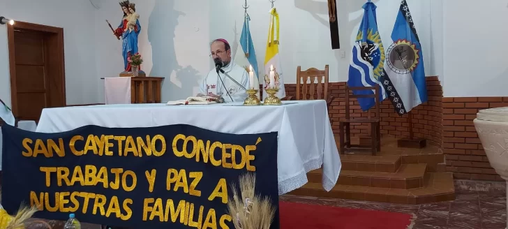 Obispo González Balsa: “Pedimos a San Cayetano que toque los corazones de los futuros referentes políticos”